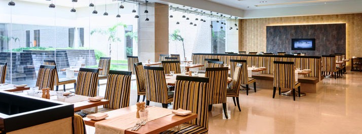 280/Balaji Sarovar Premiere - Solapur 05.jpg